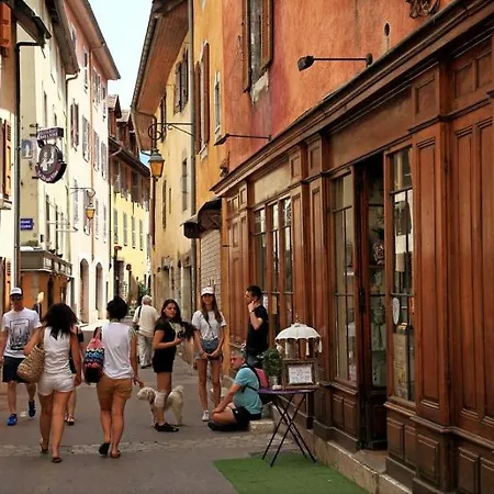 Au Faubourg -old - & Canal 1 Min * Annecy